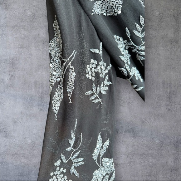 JKARA Black/Luster Grey Beaded Top - NWT - Picture 5 of 9